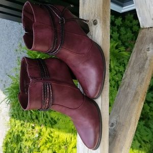 High Heeled Ankle Boots sz 9